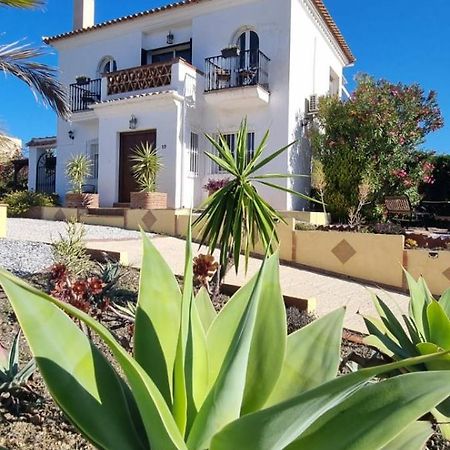 La Vista Vinuela Bed & Breakfast ภายนอก รูปภาพ