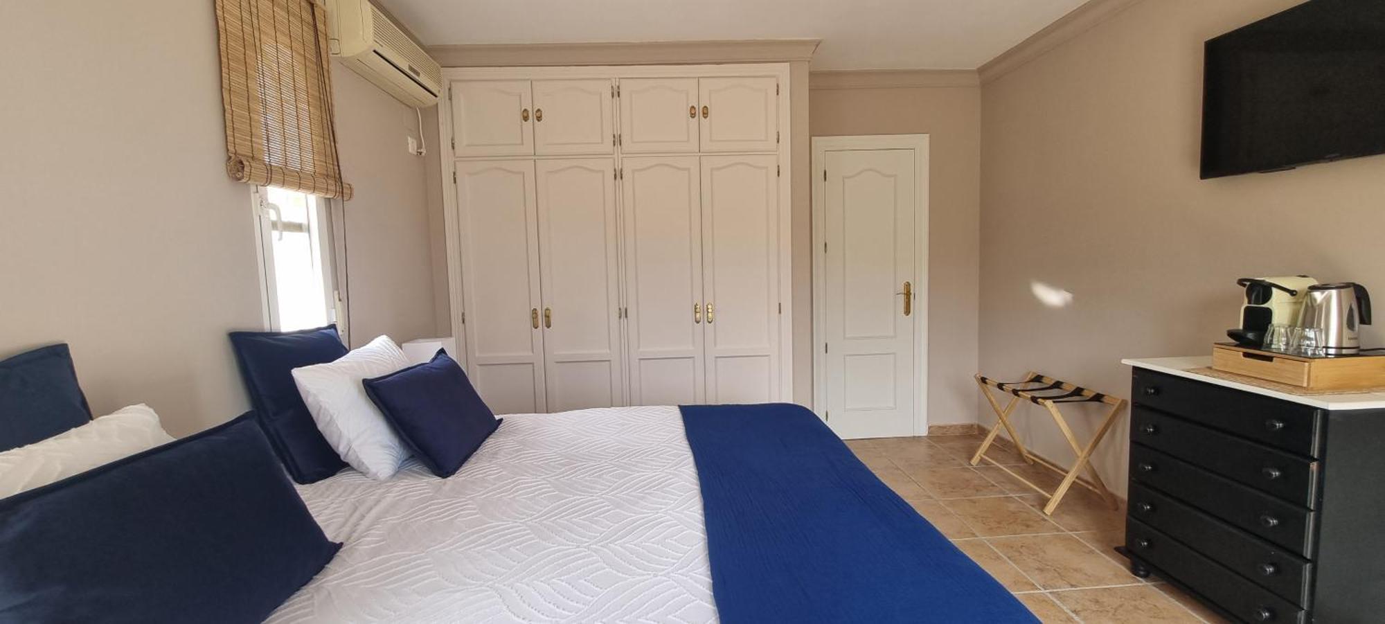 La Vista Vinuela Bed & Breakfast ภายนอก รูปภาพ